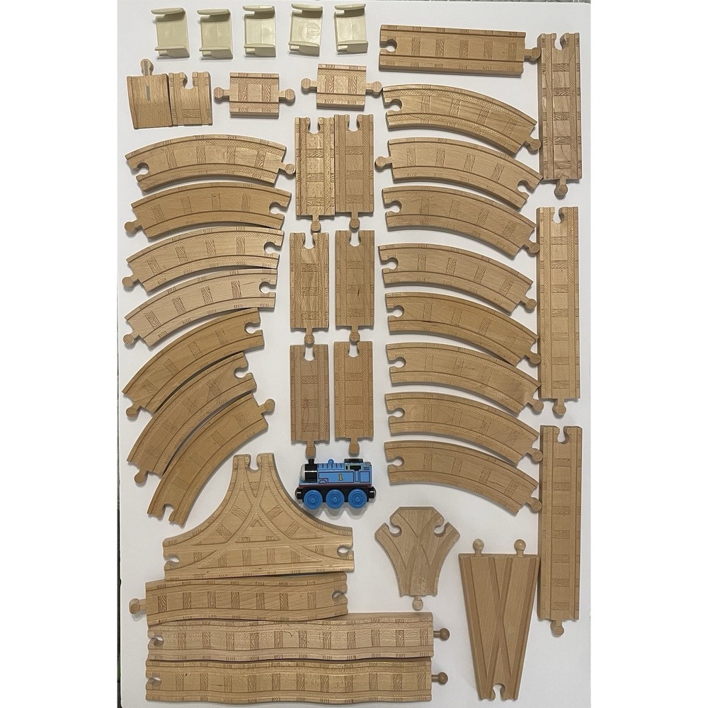 Thomas & Friends Wooden Railway Lot of 40 Track Pieces Plus Thomas!